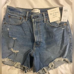 Abercrombie Jean shorts size 28/6 tags on. Never worn